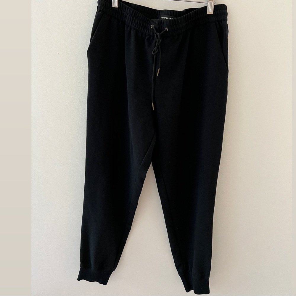 Kendall and Kylie Black Jogger Pants size medium